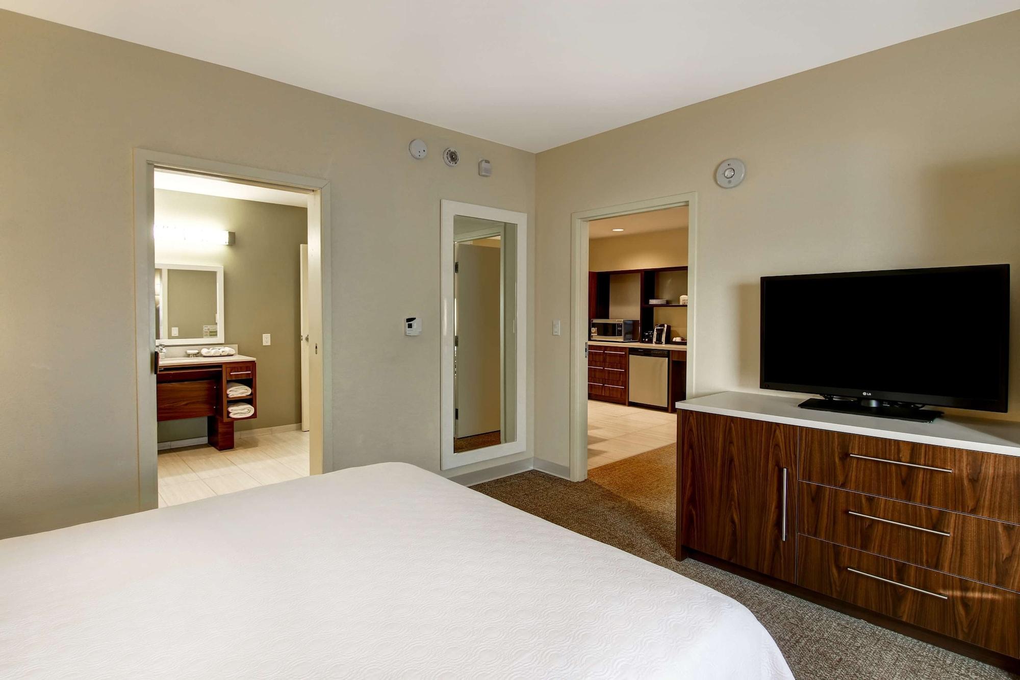 Home2 Suites By Hilton West Едмонтон Екстер'єр фото
