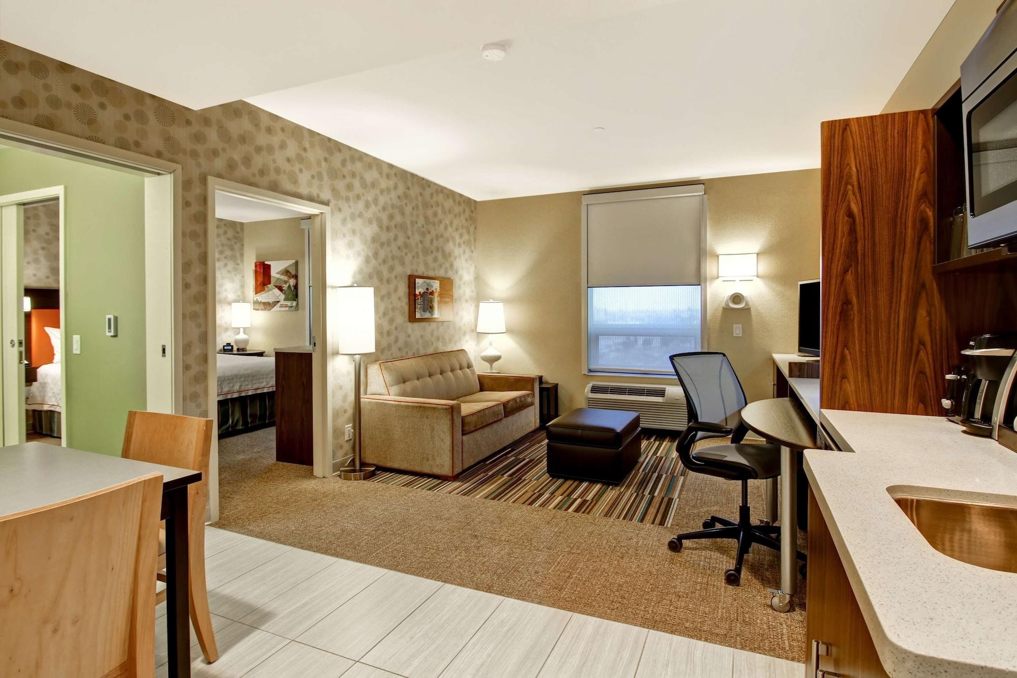 Home2 Suites By Hilton West Едмонтон Екстер'єр фото