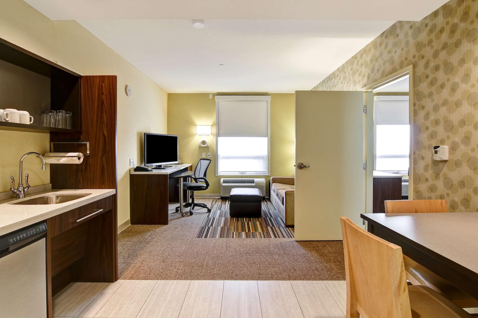 Home2 Suites By Hilton West Едмонтон Екстер'єр фото